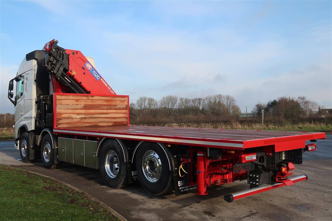 truck bodybuilding mounted crane installations